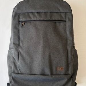 Case Logic Notion 14” Laptop Backpack Gray EUC